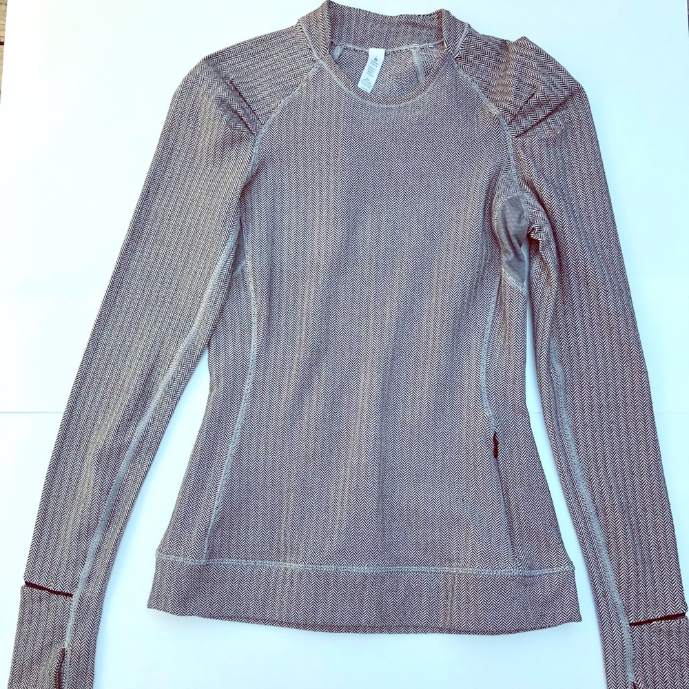 Lululemon top